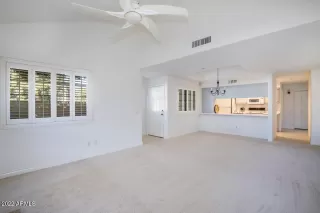 Photo #4: 6369547 Listing