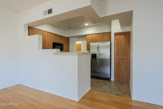 Photo #6: 6369869 Listing