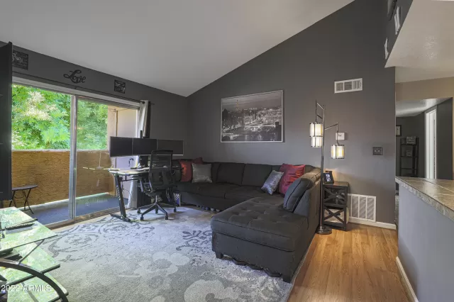 MLS: 6369886 Condo For Sale