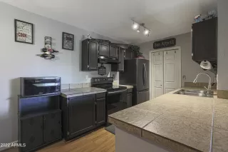 Photo #4: 6369886 Listing 