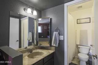 Photo #6: 6369886 Listing 