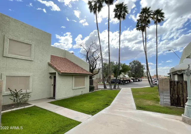 MLS: 6370011 Condo For Sale