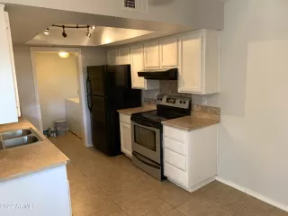 Photo #6: 6370011 Listing