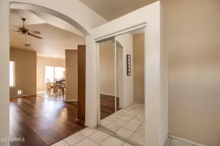 Photo #3: 6370036 Listing 