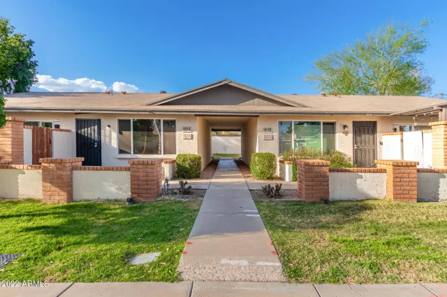 MLS: 6370428 Condo For Sale