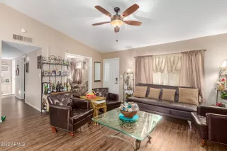 Photo #5: 6370428 Listing 