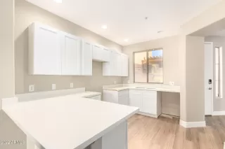 Photo #6: 6370450 Listing