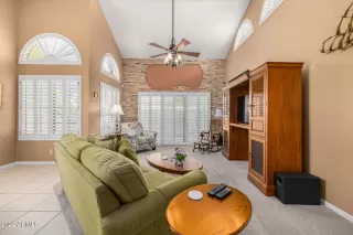 Photo #5: 6370606 Listing 