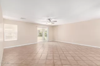 Photo #4: 6370901 Listing