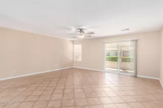 Photo #5: 6370901 Listing