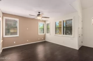 Photo #4: 6371432 Listing