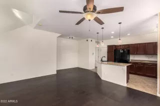 Photo #5: 6371432 Listing