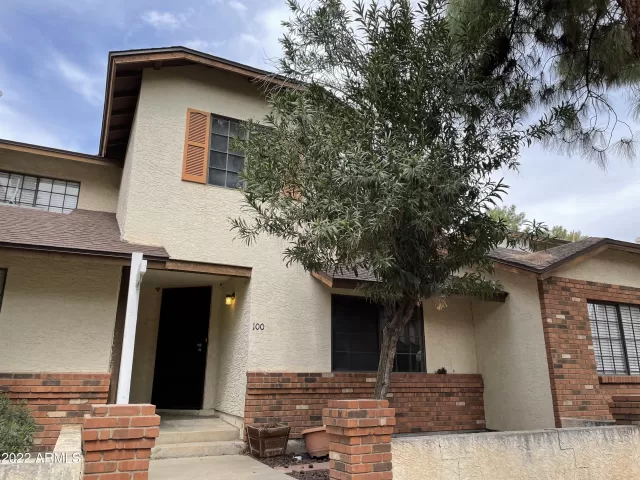 MLS: 6371433 Condo For Sale