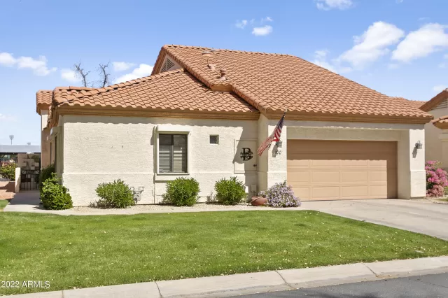 MLS: 6371601 Condo For Sale