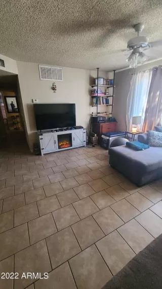 Photo #2: 6371710 Listing