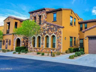 Photo #1: 6371840 Listing