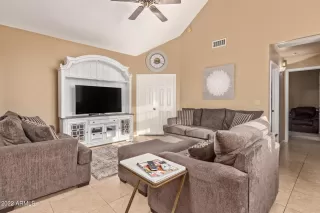 Photo #5: 6372069 Listing 