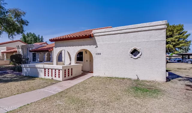 MLS: 6372208 Condo For Sale