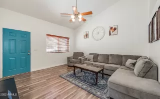 Photo #5: 6372208 Listing