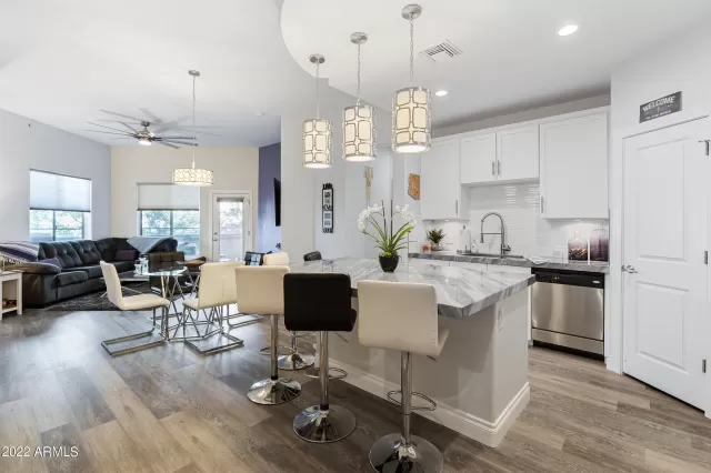 MLS: 6372668 Condo For Sale