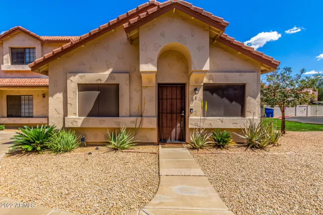 MLS: 6372942 Condo For Sale