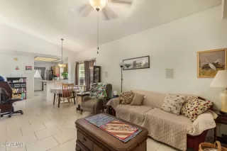 Photo #3: 6372942 Listing