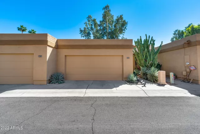 MLS: 6373095 Condo For Sale