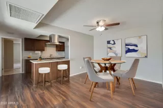 Photo #5: 6373173 Listing