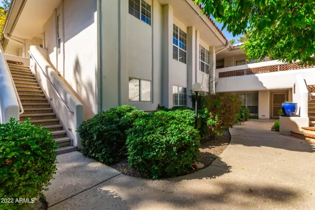 MLS: 6373193 Condo For Sale