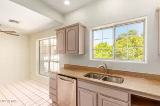 Photo #6: 6373193 Listing