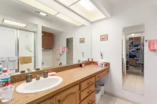 Photo #6: 6373316 Listing