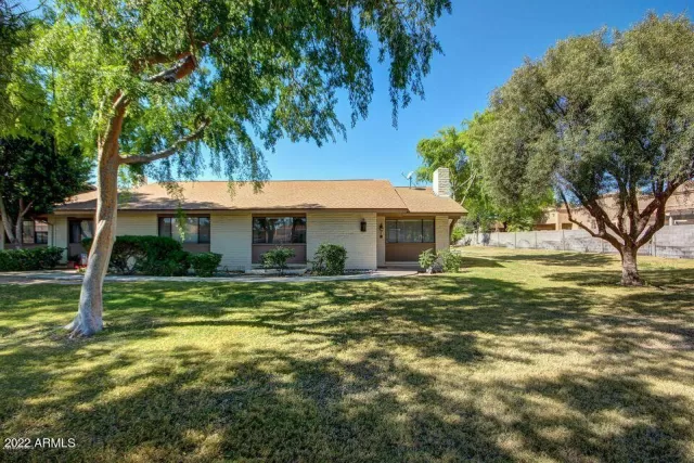 MLS: 6373352 Condo For Sale