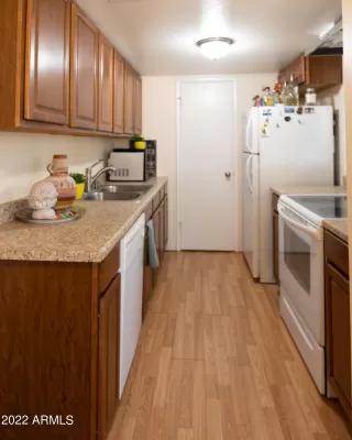 Photo #2: 6373437 Listing