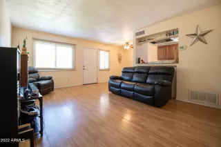 Photo #6: 6373437 Listing