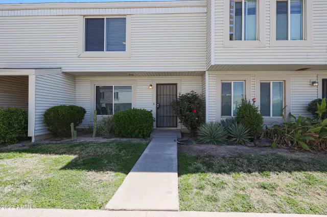 MLS: 6373580 Condo For Sale