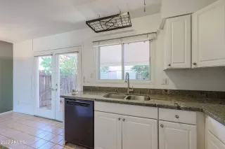 Photo #6: 6373580 Listing