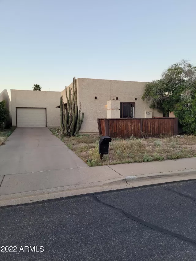 MLS: 6373597 Condo For Sale