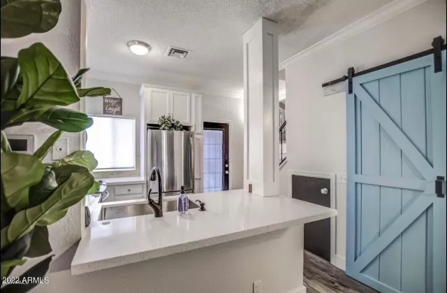 MLS: 6373616 Condo For Sale