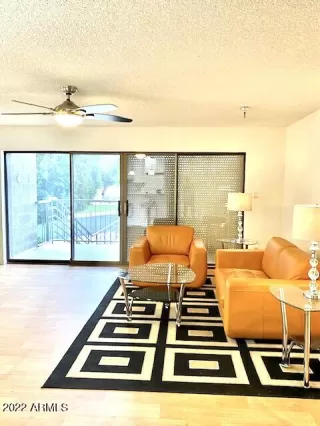 Photo #6: 6373688 Listing 