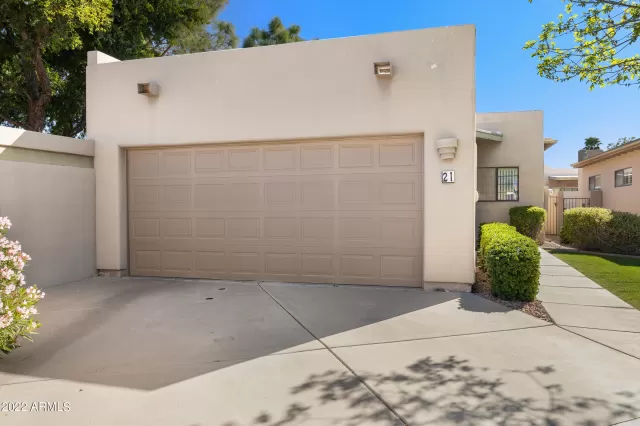 MLS: 6373704 Condo For Sale