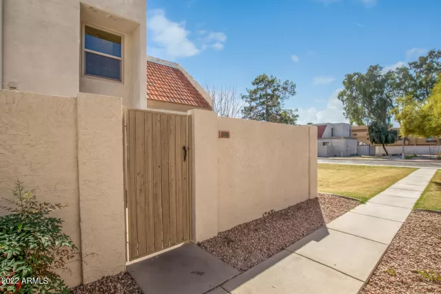 MLS: 6373856 Condo For Sale