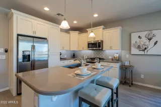 Photo #2: 6373889 Listing