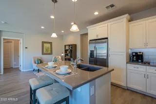 Photo #3: 6373889 Listing