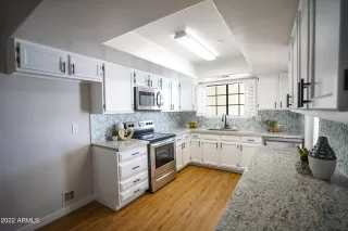 Photo #6: 6373941 Listing 