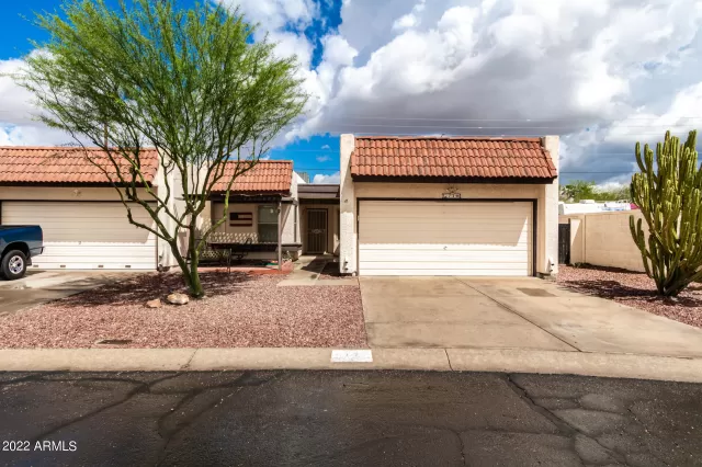 MLS: 6374140 Condo For Sale