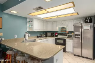 Photo #6: 6374140 Listing 