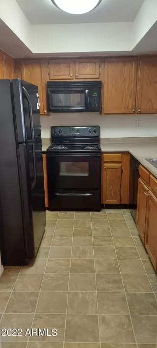 Photo #2: 6374374 Listing