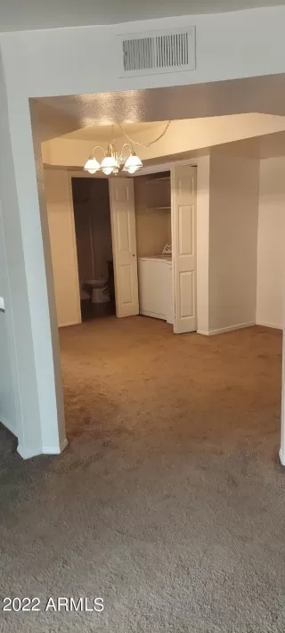 Photo #4: 6374374 Listing