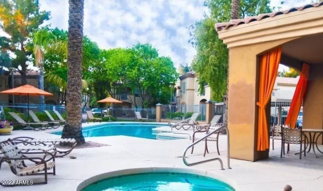 MLS: 6374424 Condo For Sale