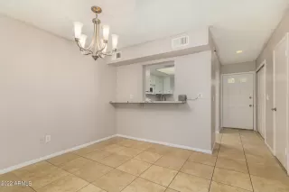 Photo #5: 6374430 Listing